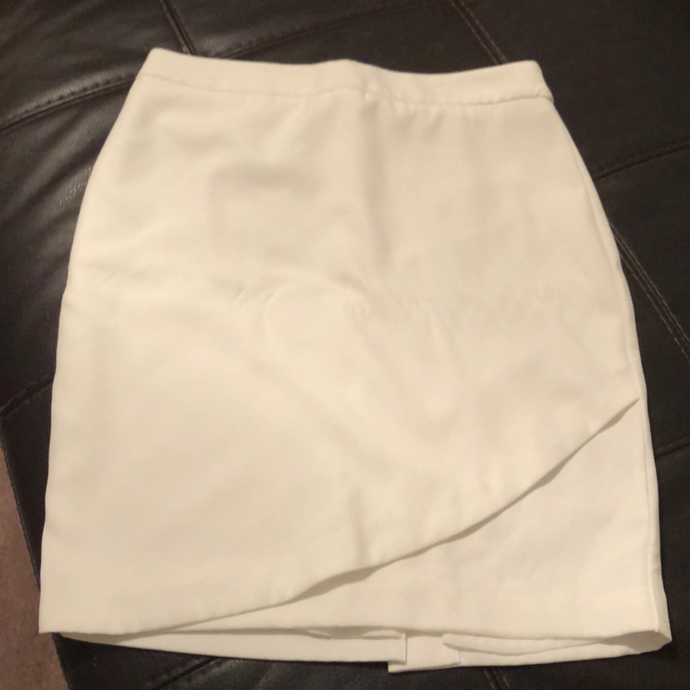 White Skirt - Picture 1 of 2